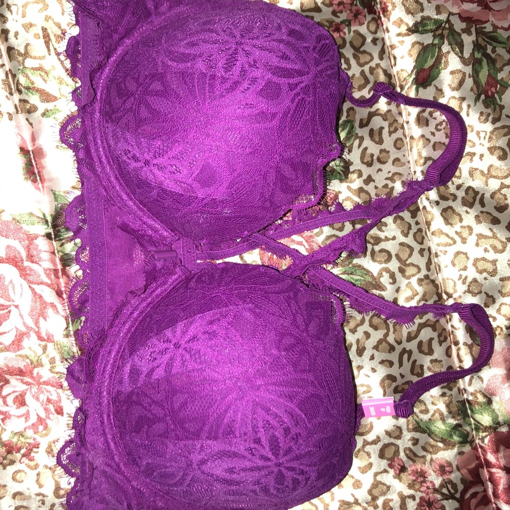 BRAND NEW WITH TAGS Victoria’s Secret push up bra